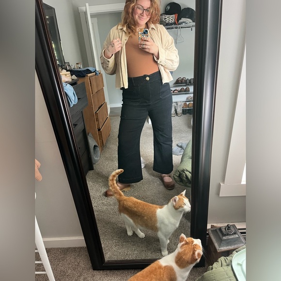 Meet your Posher, Hannah - Picture 1 of 1